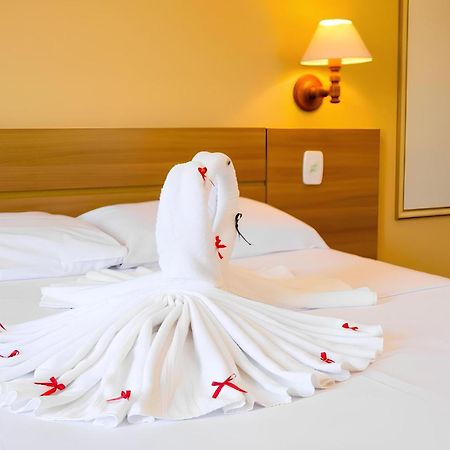 Hotel Ponta Das Toninhas Убатуба Экстерьер фото