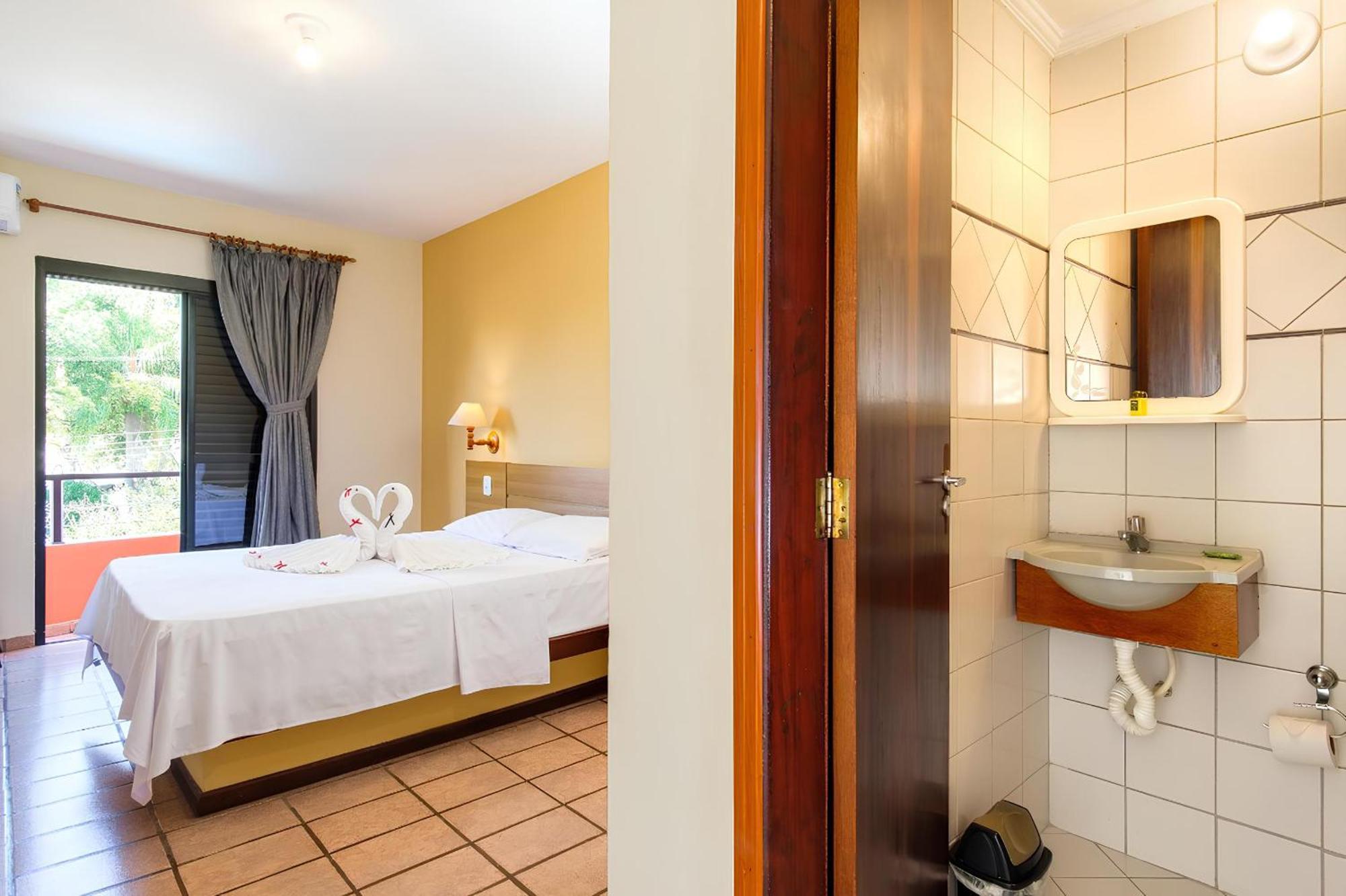 Hotel Ponta Das Toninhas Убатуба Экстерьер фото