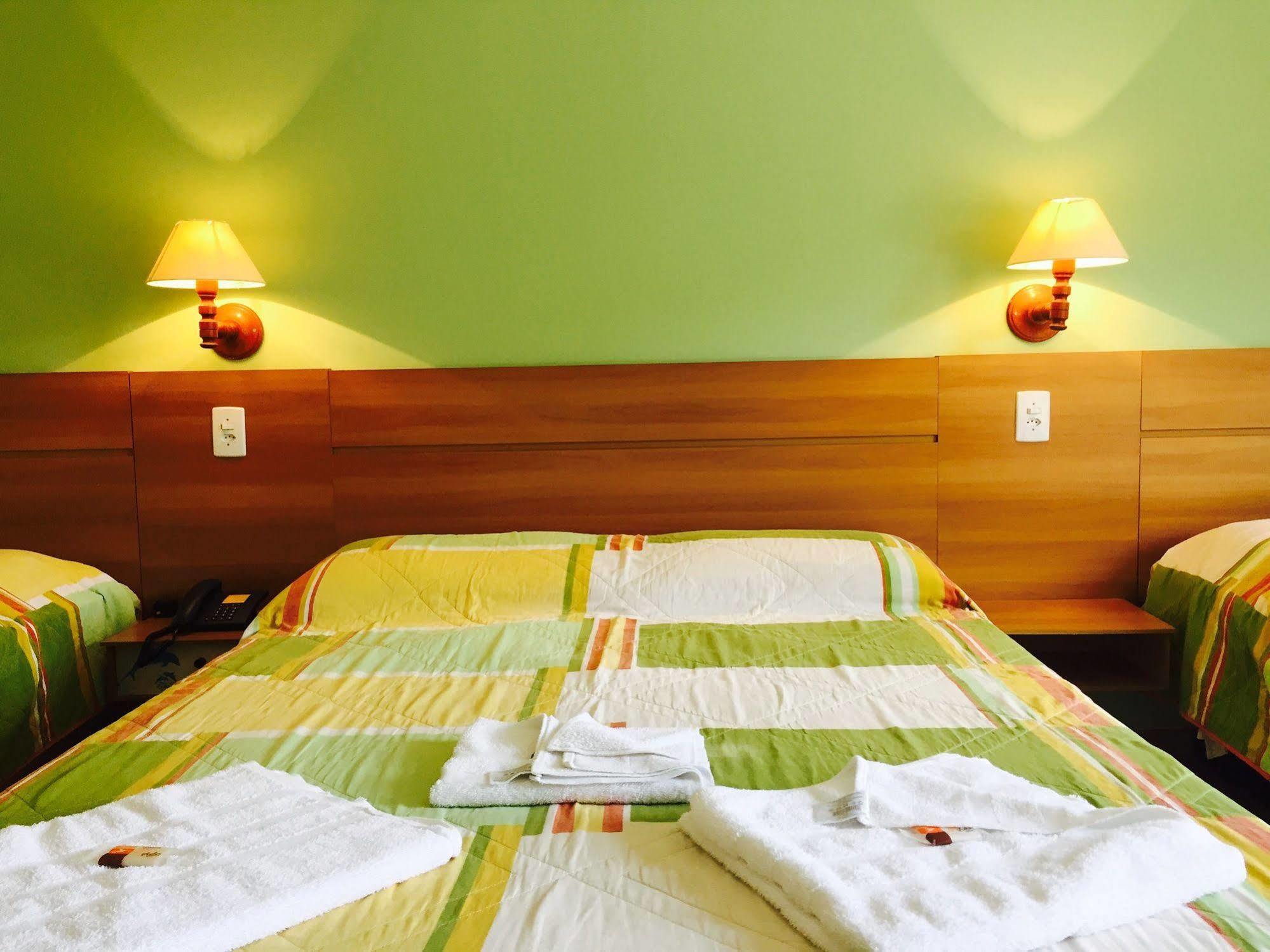 Hotel Ponta Das Toninhas Убатуба Экстерьер фото